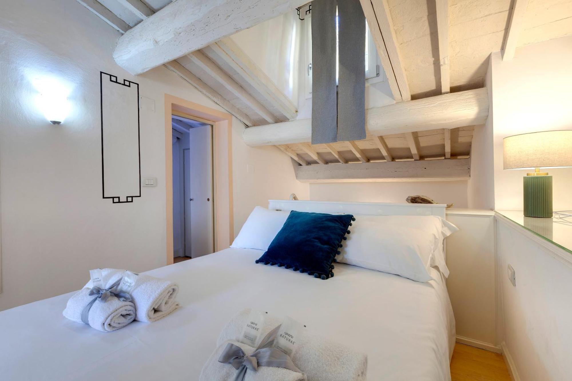 Del Guanto Apartment By Mamo Florens Exteriör bild